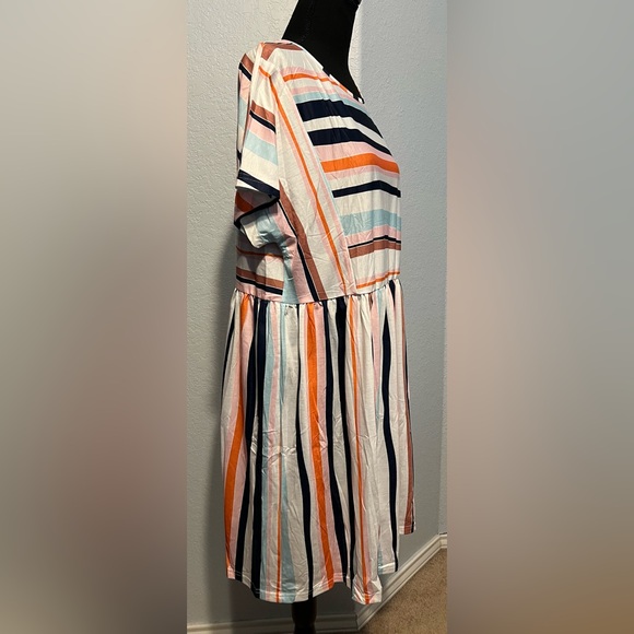 Midi Dress Chic Striped in Multicolor XL NWT - Picture 4 of 7